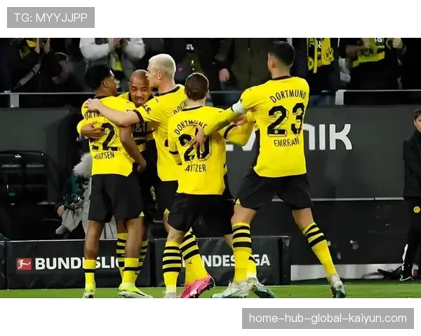 多特蒙德欧冠主场失利 晋级形势面临挑战